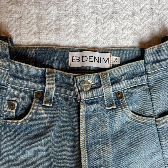 Levi’s EB Denim patchwork jean shorts 24 - Picture 3 of 6